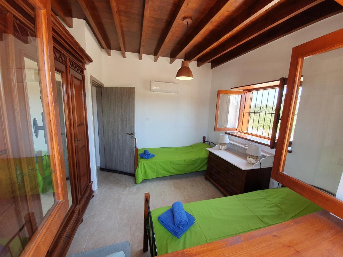 Villa Yioukkas パ フォス エクステリア 写真
